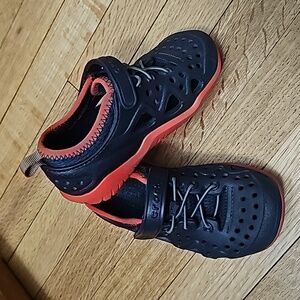 Crocs Swifteater sneakers water shoes